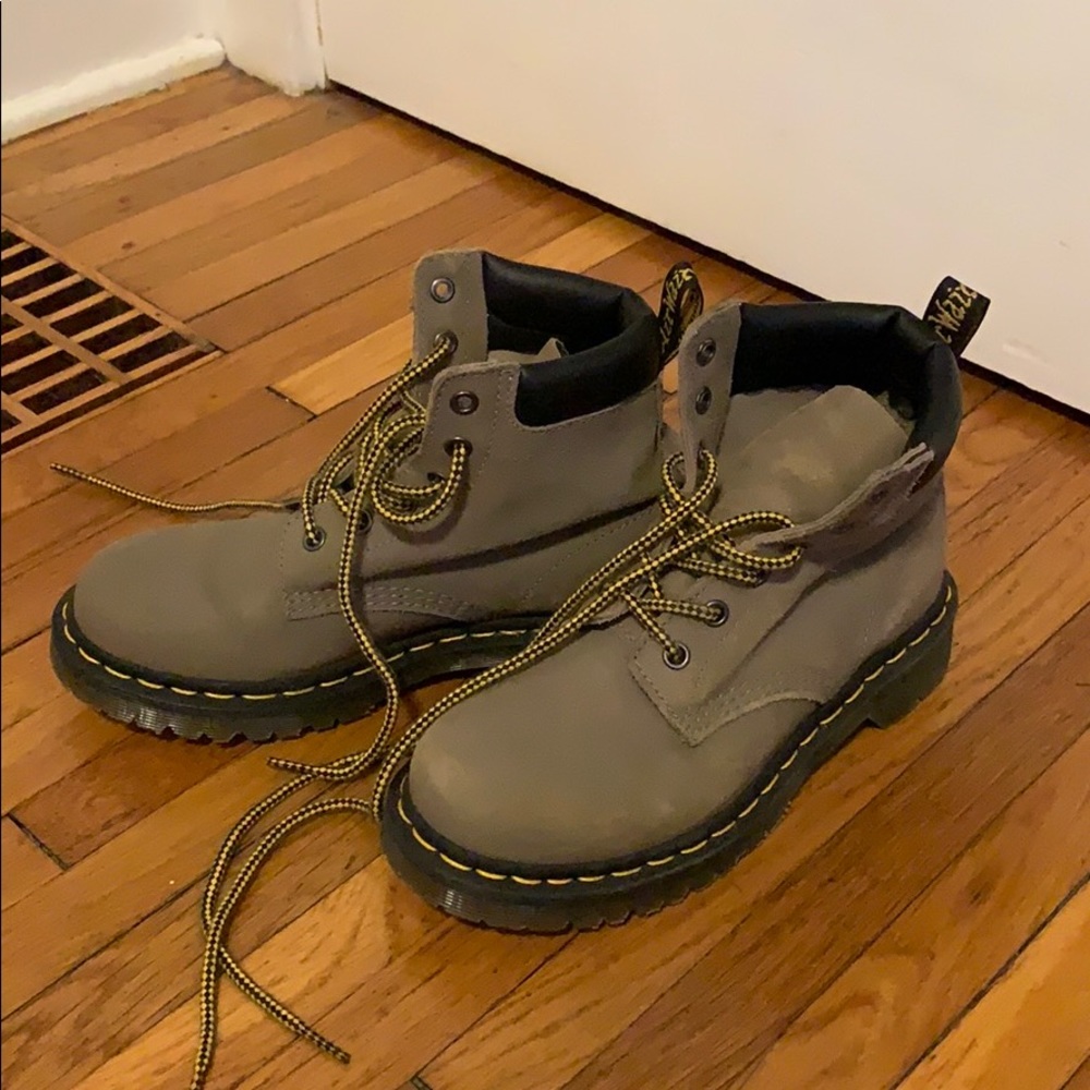 Dr. Martens 939 Greasy Suede Boots